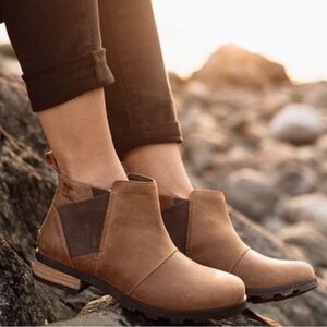 Sorel Emelie Chelsea Ankle Boots in Brown